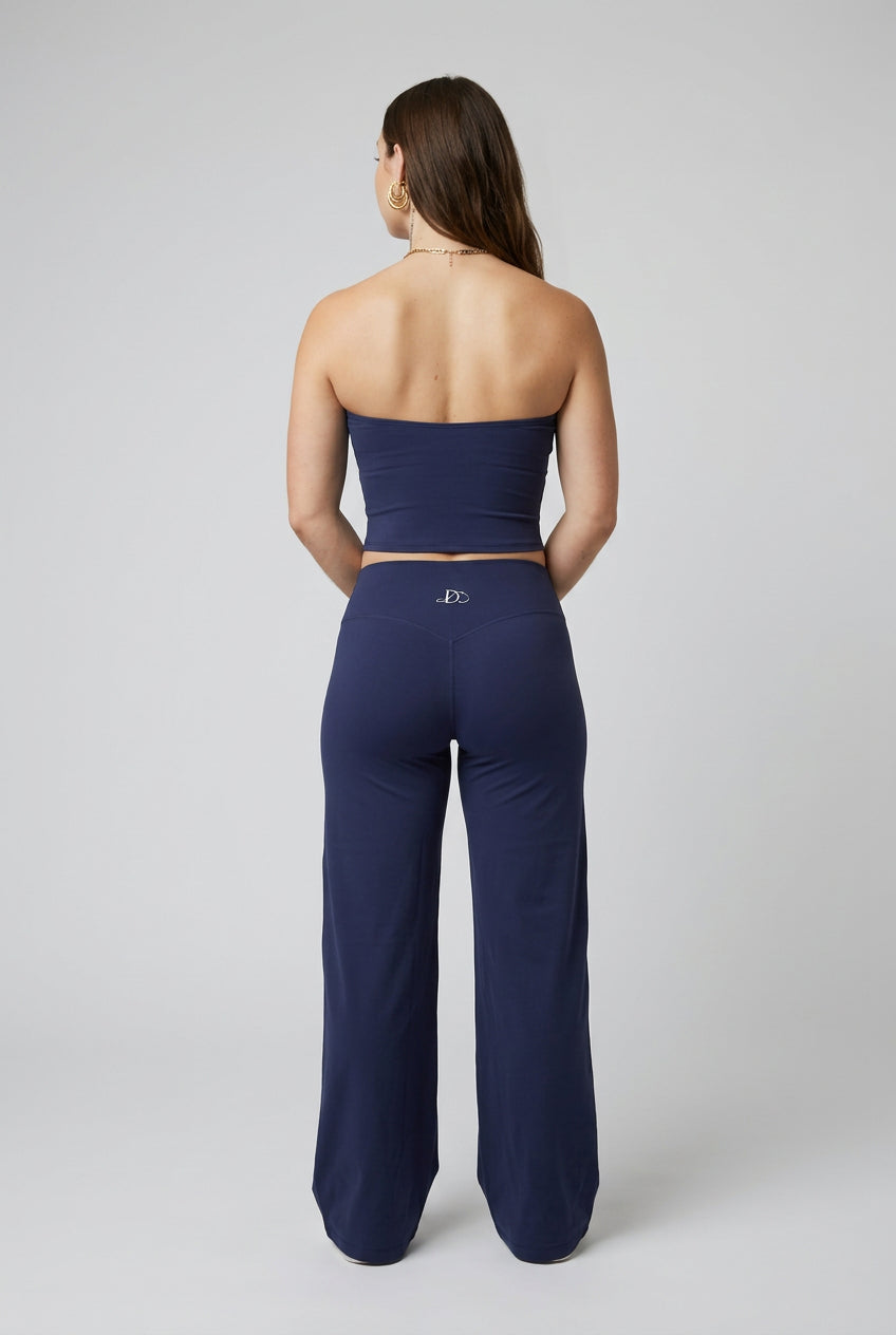 Dellola’s 2pieces Women Yoga Contrast Tank Top Tummy Control Bell Bottom Flare Leggings Outfits.